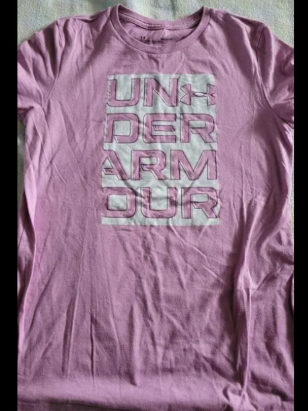 Womens small Under armour tshirt
